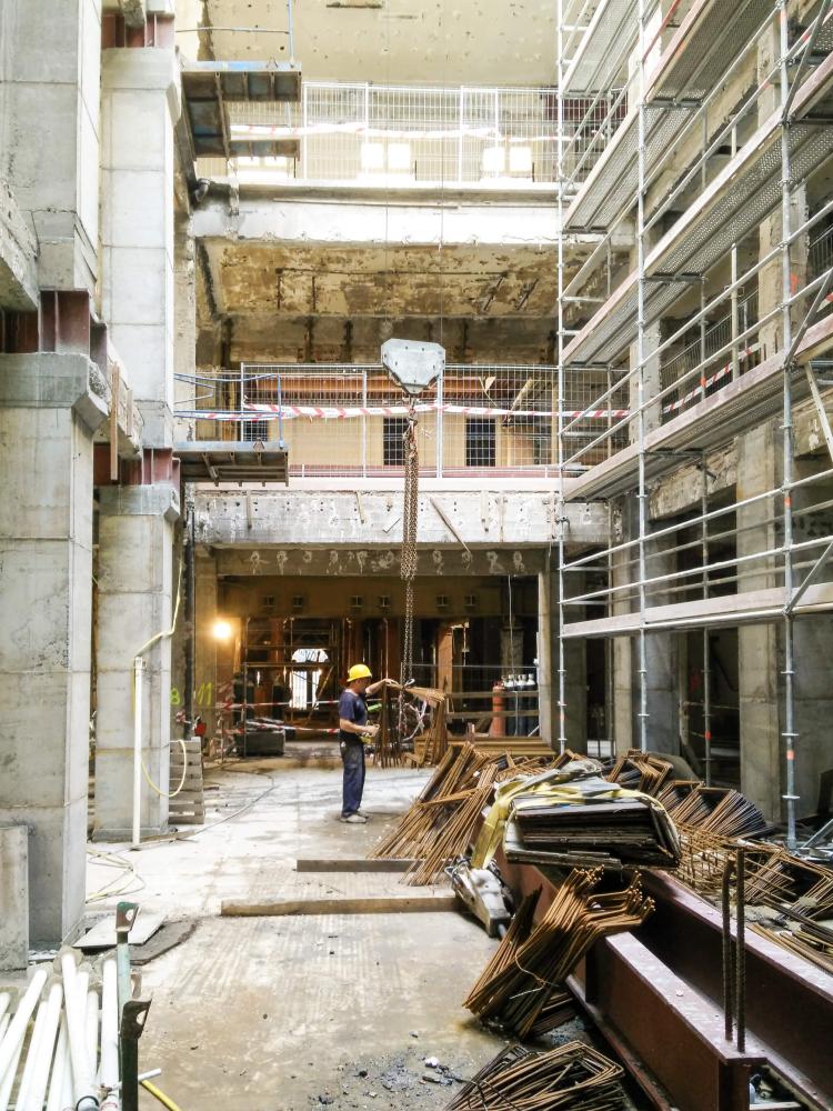 Pati interior en obres