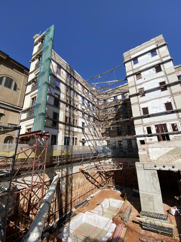 Volum prismàtic apeuat